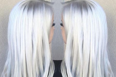 Ледяные пряди – Icy Hair, самое модное окрашивание волос в 2019 году: восхитительное лунное сияние для блондинок, брюнеток и рыжих Ледяные пряди – Icy Hair, самое модное окрашивание волос в 2019 году: восхитительное лунное сияние для блондинок, брюнеток и рыжих