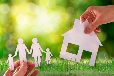 В России резко упало число заявок на семейную ипотеку