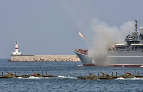 Беглый российский журналист призывает к военному вторжению в Крым