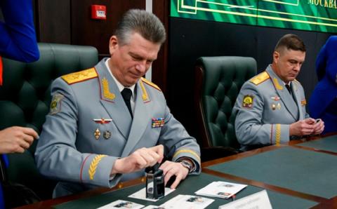 В рамках уголовного дела против генерала Кузнецова проведены обыски
