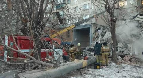 Мальчик, спасенный из-под завалов в Магнитогорске, встал на ноги и начал ходить
