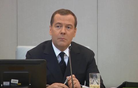 Дмитрий Медведев рассказал о жизни в России: «Некоторые просто выживают»