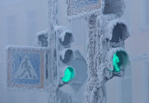 Климатолог объяснил необычайно холодную зиму в этом году в России