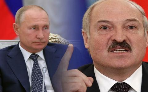 Российский политолог: Лукашенко для спасения от пропасти лжет о помощи Москвы