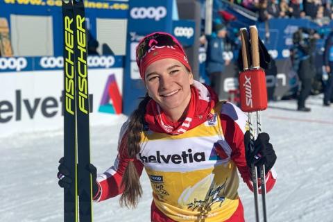 Российская лыжница Наталья Непряева