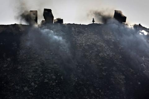 Япония решила защитить Россию от угольной пыли