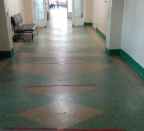 Жителей Каменск-Шахтинского возмущают антисанитарные условия в больнице