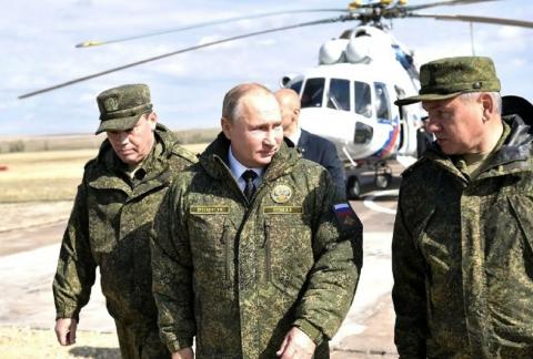 Владимир Путин и Шойгу в армии