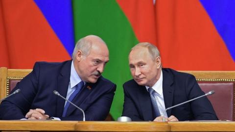 Суздальцев объяснил, почему Лукашенко нужна встреча с Путиным в Москве