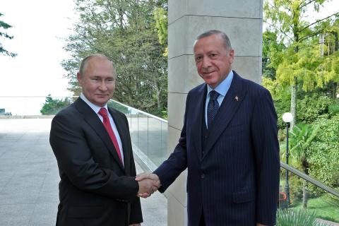 Evrensel: Путин добился от Эрдогана уступок на встрече в Сочи