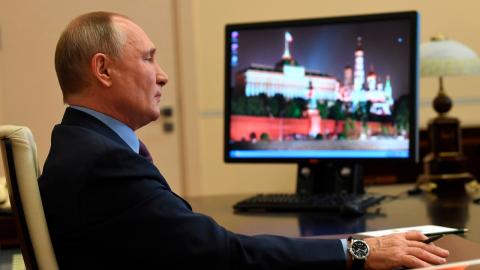 Путин совещание компьютер