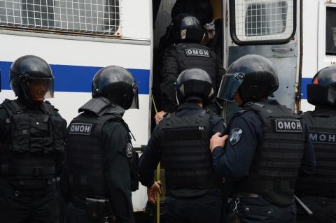 В Кремле поддержали «оправданную жестокость» силовиков на митингах