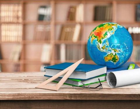 Школьные принадлежности