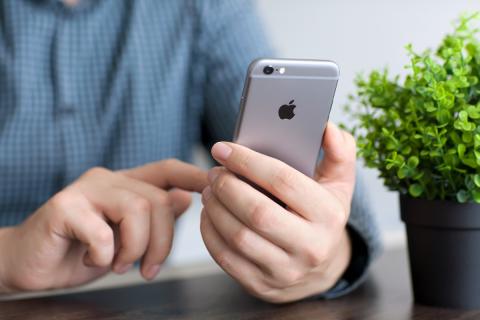 Старые iPhone могут превратиться в бесполезные "кирпичи" 3 ноября