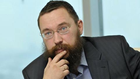 Стерлигов, не стесняясь в выражениях, рассказал, что думает о русских семьях и ЗАГСе
