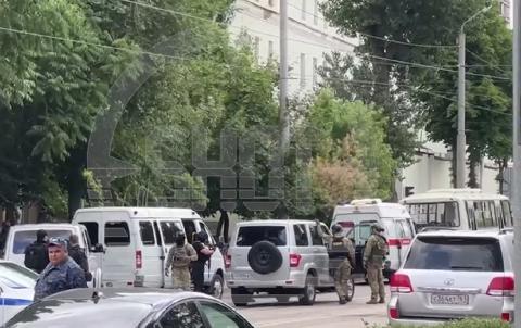 Спецназ начал штурм СИЗО в Ростовской области, заложники освобождены