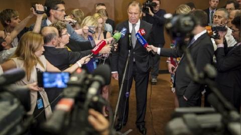 Лавров: в Европе должны понять, что время отношений "ученик-учитель" прошло