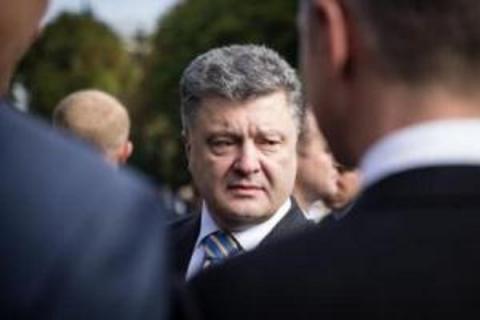 Только для «своих»: Порошенко отказались приглашать на саммит с Трампом