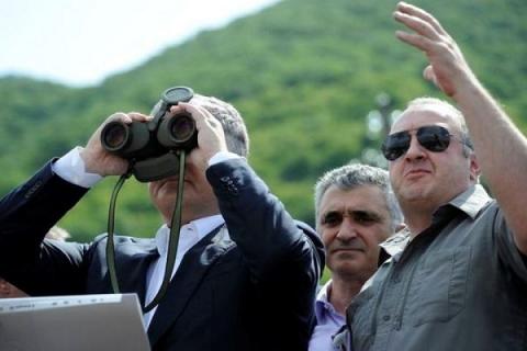 Порошенко отдал приказ захватить Азовское море