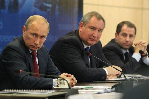 Рогозин заявил о "паранойи исключительности" у американских сенаторов