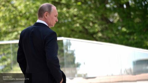 Когда Путин поссорился с Западом, раскрыл дипломат из США Дипломат из США Коллинз раскрыл главную причину ссоры Путина с Западом