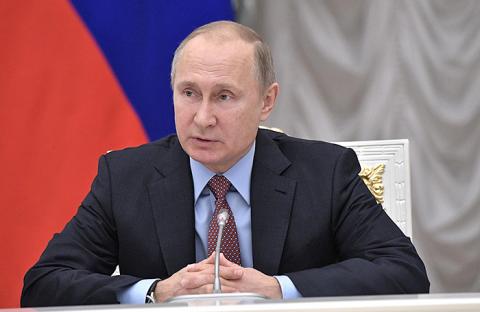 Путин уволил трех губернаторов в течение часа
