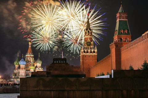 Салют в Москве 9 Мая, во сколько и где посмотреть