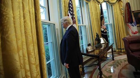 Трамп приказал флоту вернуться к «чертовому пару» на авианосных катапультах