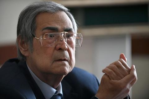 Аман Тулеев подал в отставку