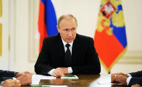 Владимир Путин раскрыл, на сколько будут увеличены пенсии военным