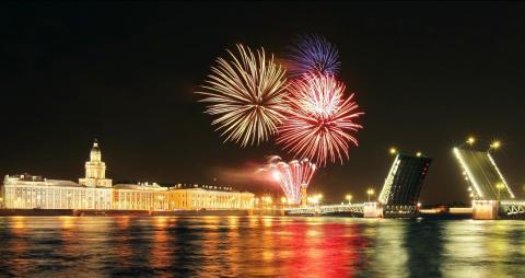 Салют на День города в Санкт-Петербурге 2018: где состоится Салют на День города в Санкт-Петербурге 2018: где состоится, время, где смотреть