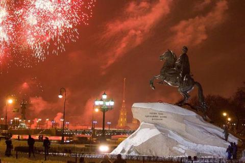 Салют 23 февраля 2018 года в Санкт-Петербурге: где и в какое время состоится