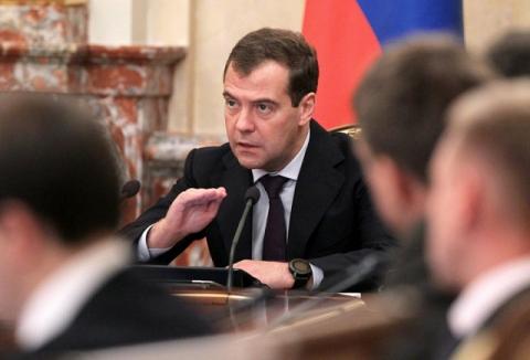 Дмитрий Медведев призвал разделять критику власти и ее оскорбление