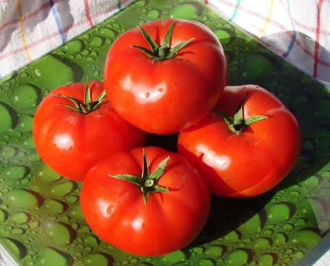 Уникальное свойство помидоров приумножают определенные продукты, сообщили эксперты