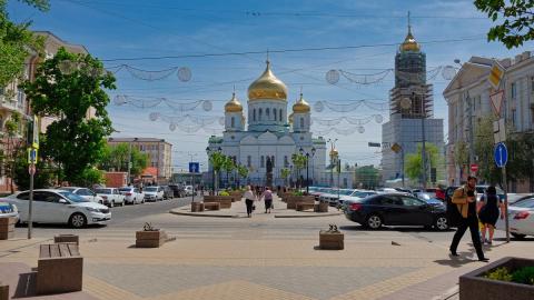 В Ростове на Соборной площади появятся скамейки, цветы и велопарковка