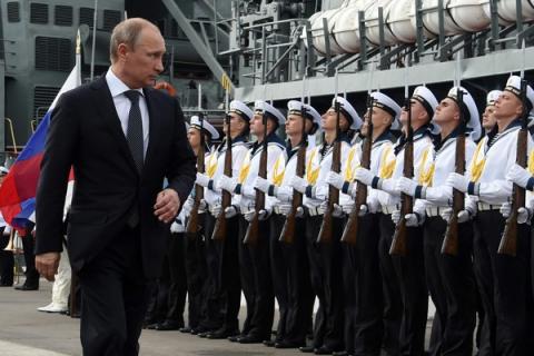 В День ВМФ Владимир Путин пообещал российским морякам 26 новых кораблей и судов