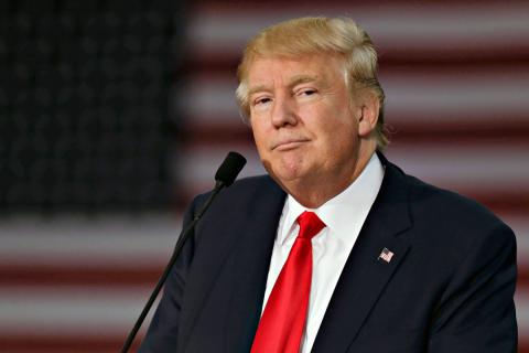 Трамп намерен воспользоваться предложением Меркель и посетить Германию