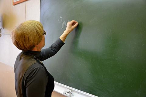 В школах Севастополя начали обучать украинскому языку