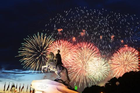 Салют 23 февраля 2019 в Санкт-Петербурге Салют 23 февраля 2019 в Санкт-Петербурге: место и время проведения