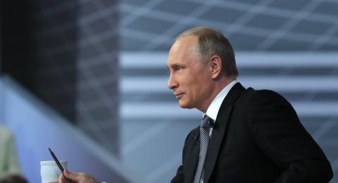 Рубль замедлил падение после заявлений Путина по нефти