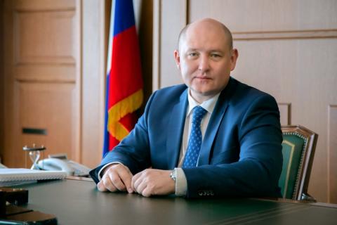 Глава Севастополя поручил восстановить сокращенных сотрудников Севморпорта