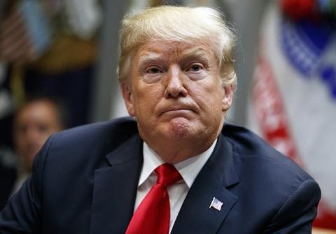 Рейтинг Трампа упал на фоне торгового конфликта с Китаем