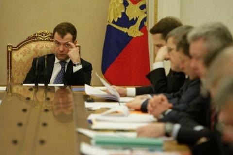 Дмитрий Медведев предупредил, что экономику России ждут непростые времена