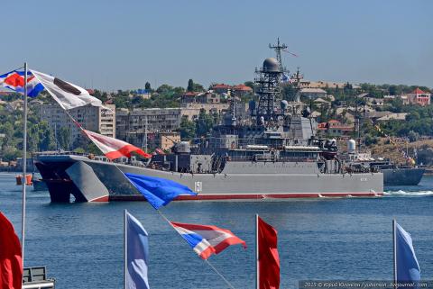 День ВМФ в 2018 году в Севастополе: программа мероприятий, парад, салют День ВМФ в 2018 году в Севастополе: программа мероприятий, парад, салют – где состоится, время