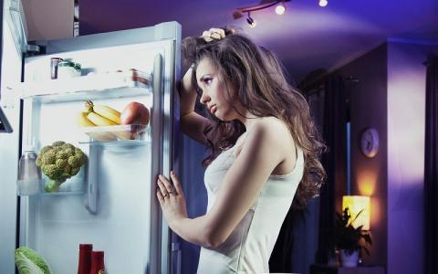 холодильник Какие продукты можно есть по ночам без вреда фигуре и здоровью
