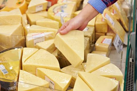 Сыр в магазине Как отличить качественный сыр от сырного продукта