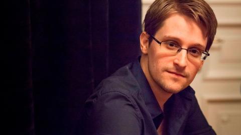 Сноуден рекомендовал чиновникам не использовать WhatsApp и Telegram