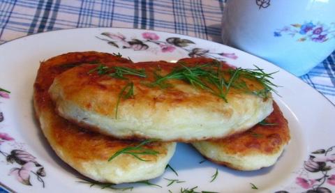 картофельные пирожки Картофельные пирожки с творогом: быстро, вкусно и сытно