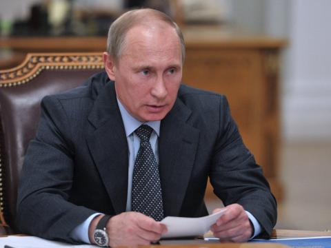 Путин, перестань, ну что ты делаешь?