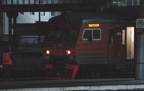 В Подмосковье от удара током на железной дороге погиб подросток